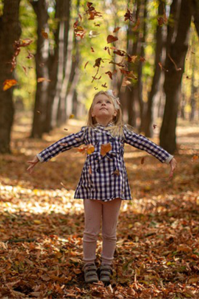kind_laub_wald